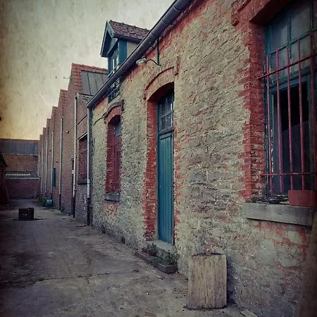 Проживание в семье O'berges D'astacus *